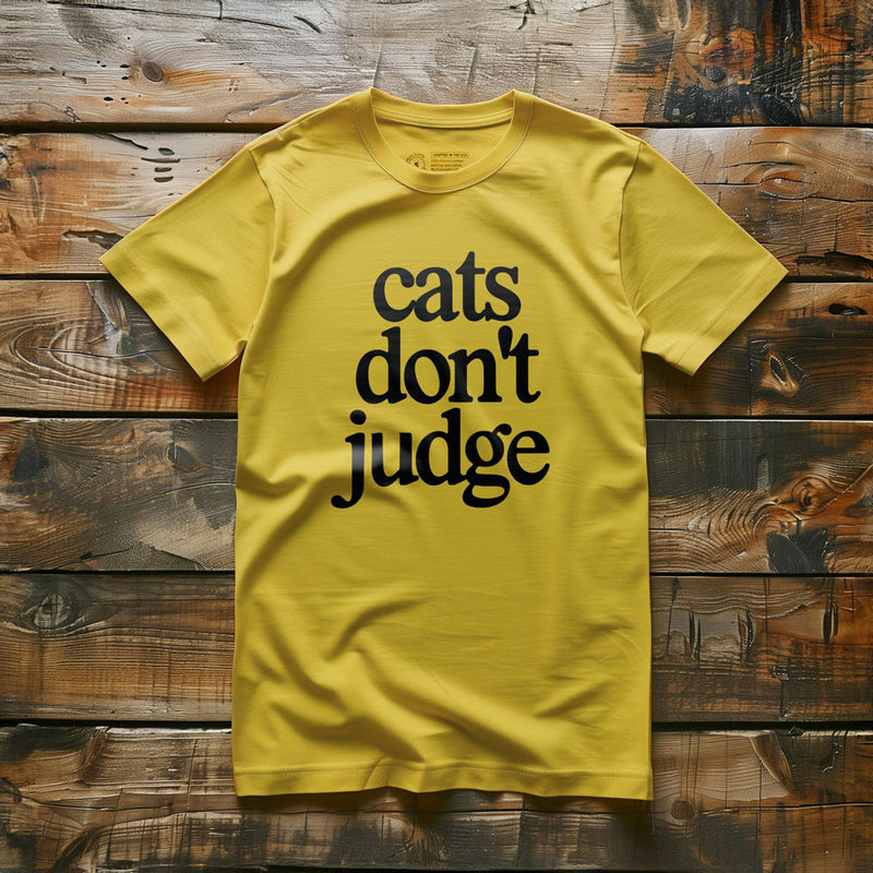 Cats Don't Judge - T-Shirt - Yellow