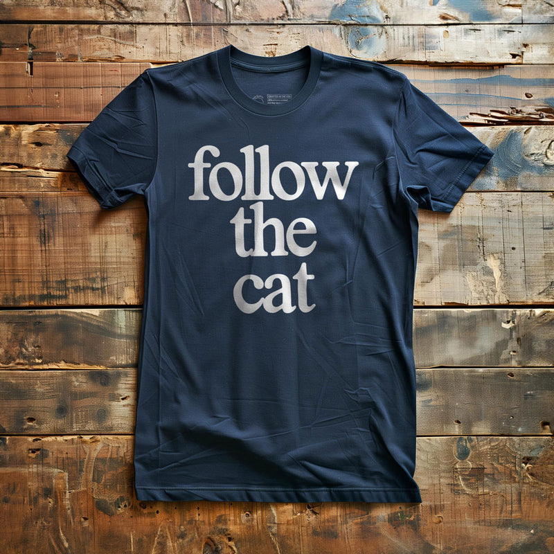 Follow the Cat - T-Shirt - Navy